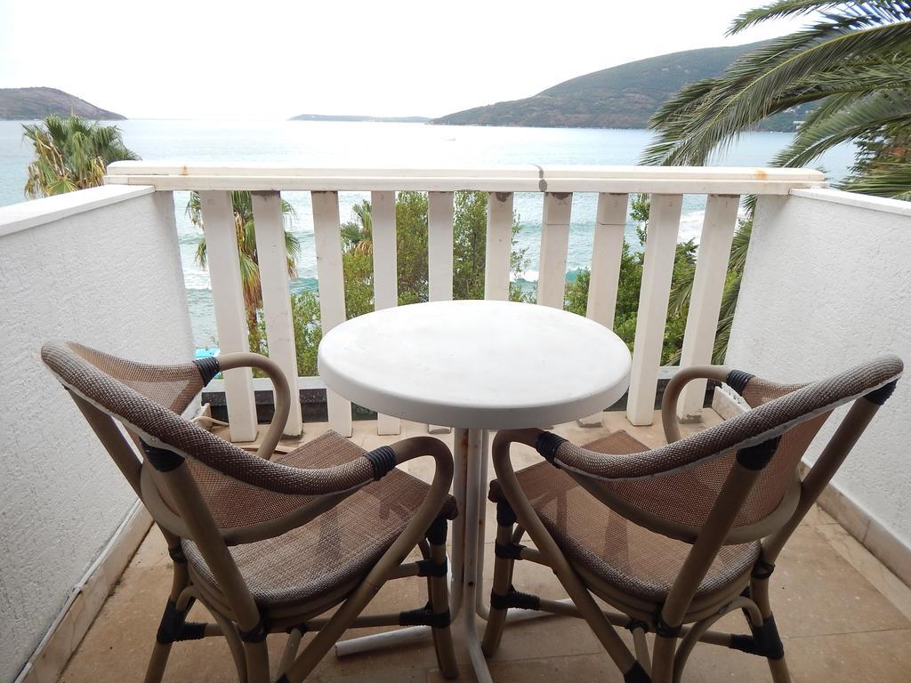 Garni Hotel Vila Aleksandar Herceg Novi Exterior foto